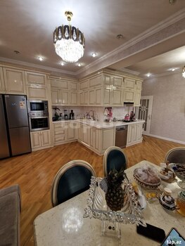 5-otaqlı yeni tikili, Sumqayıt ş., 250 m²