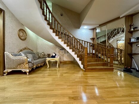 Villa, R.Rüstəmov küç.