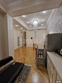 5-otaqlı yeni tikili, Sumqayıt ş., 240 m²