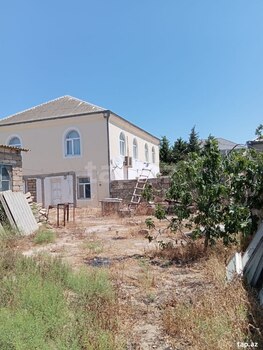 Həyət evi, Binə qəs.