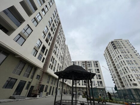4-otaqlı yeni tikili, 7-ci mkr., 146.7 m²