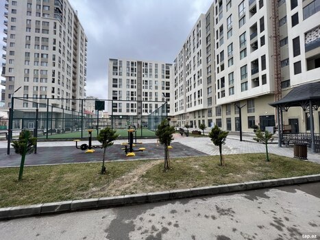 4-otaqlı yeni tikili, 7-ci mkr., 146.7 m²
