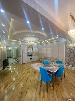 2-otaqlı yeni tikili, Moskva pr. 3168, 77 m²