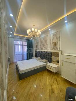 2-otaqlı yeni tikili, Moskva pr. 3168, 77 m²