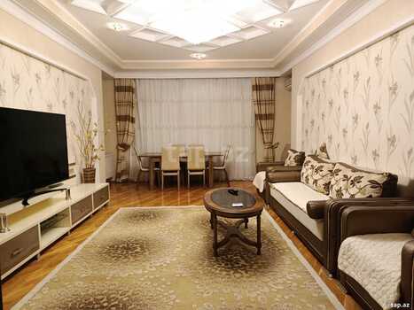 4-otaqlı yeni tikili, Sumqayıt ş., 163 m²