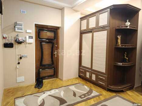 4-otaqlı yeni tikili, Sumqayıt ş., 163 m²