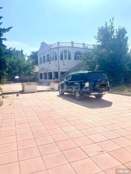 Bağ evi, Novxanı qəs.