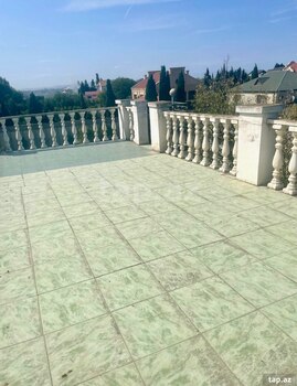 Bağ evi, Novxanı qəs.