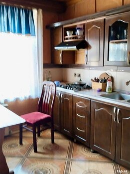 Bağ evi, Novxanı qəs.