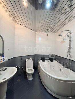 3-otaqlı yeni tikili, İnşaatçılar pr., 175 m²