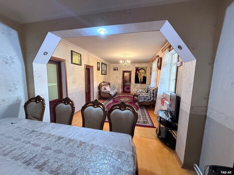 Bağ evi, Saray qəs.