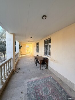 Bağ evi, Saray qəs.