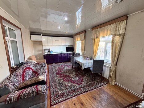 Bağ evi, Saray qəs.