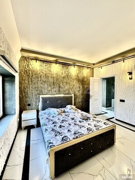 Villa, Qəbələ r.