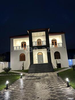 Həyət evi, Saray qəs.