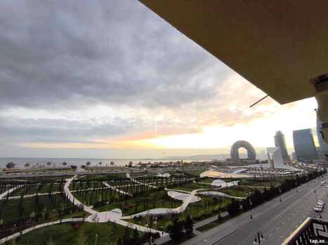 4-otaqlı mənzil, 8 Noyabr pr., 78 m²