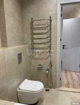 4-otaqlı yeni tikili, Həmdəm Ağayev küç., 182 m²