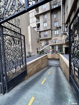 4-otaqlı yeni tikili, Nizami küç., 185 m²