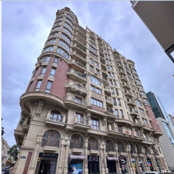 4-otaqlı yeni tikili, Nizami küç., 185 m²