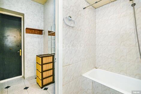 2-otaqlı mənzil kirayə verilir, Sahil m., 60 m²