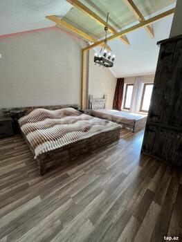 Villa, Quba r.