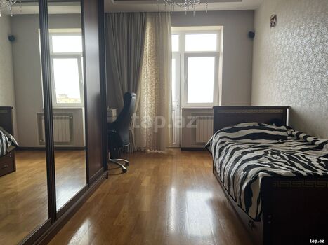 4-otaqlı yeni tikili, Mirəli Seyidov küç., 183 m²