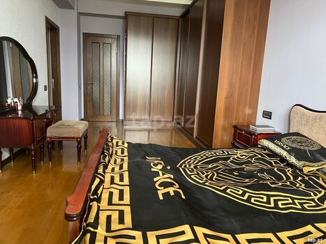 4-otaqlı yeni tikili, Mirəli Seyidov küç., 183 m²