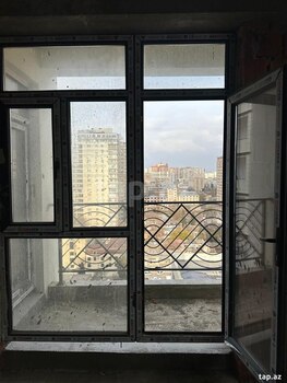 3-otaqlı yeni tikili, 28 May m., 145 m²