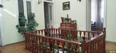 4-otaqlı mənzil, Səbail r., 220 m²