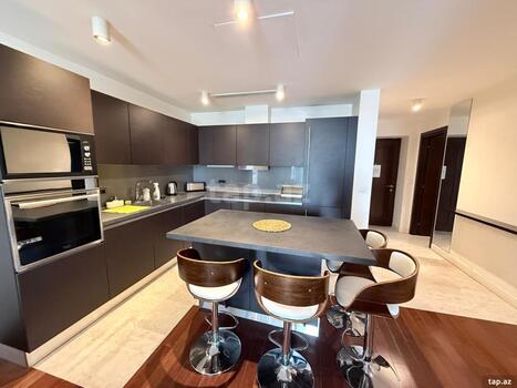 2-otaqlı yeni tikili kirayə verilir, Neftçilər pr., 84 m²