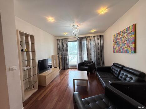 2-otaqlı yeni tikili kirayə verilir, Neftçilər pr., 84 m²