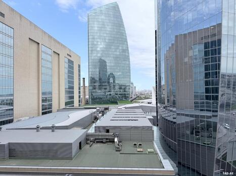 2-otaqlı yeni tikili kirayə verilir, Neftçilər pr., 84 m²