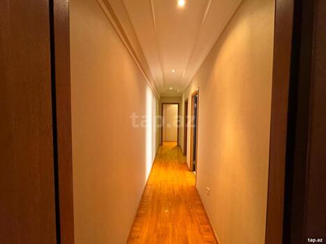 4-otaqlı yeni tikili, Məhəmməd Naxçıvani küç., 200 m²