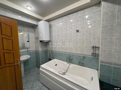 4-otaqlı yeni tikili, Məhəmməd Naxçıvani küç., 200 m²