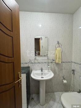 4-otaqlı yeni tikili, Məhəmməd Naxçıvani küç., 200 m²