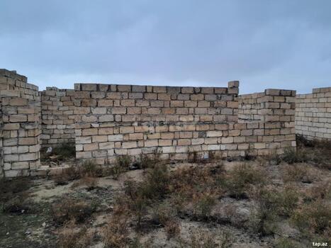 2 sot torpaq sahəsi, Saray qəs.