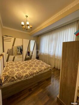 4-otaqlı yeni tikili, 8 Noyabr pr., 137 m²