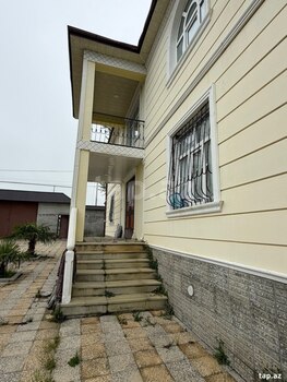 Bağ evi, Qəbələ r.