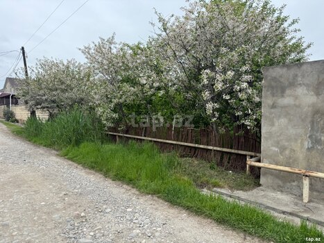4 sot torpaq sahəsi, Xudat ş.