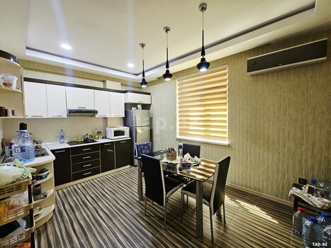 2-otaqlı yeni tikili, Qurtuluş küç. 93, 66 m²