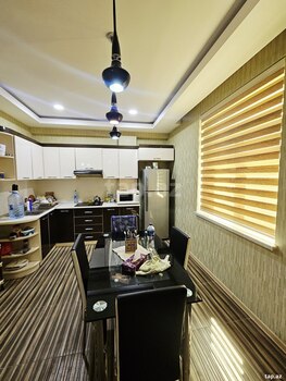 2-otaqlı yeni tikili, Qurtuluş küç. 93, 66 m²