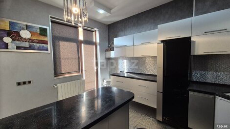 4-otaqlı yeni tikili, Xırdalan ş., 200 m²