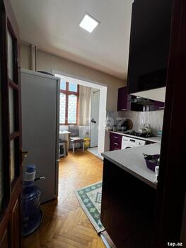 4-otaqlı mənzil, Yeni Yasamal qəs., 120 m²