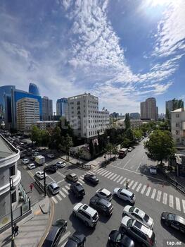 4-otaqlı yeni tikili, Nəsimi r., 192 m²