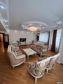 4-otaqlı yeni tikili, Nəsimi r., 192 m²