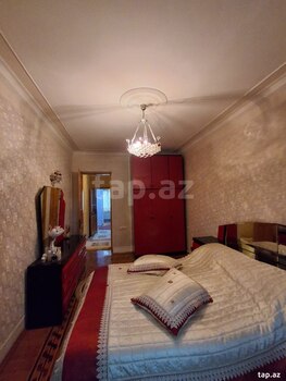 3-otaqlı mənzil, 2-ci məhəllə., 95 m²