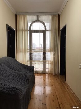 Həyət evi, Şəki ş.