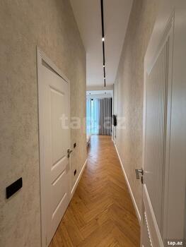 4-otaqlı yeni tikili, Üzeyir Hacıbəyli küç., 168 m²