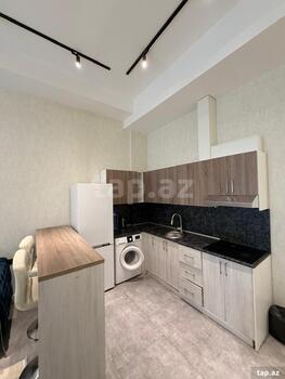 4-otaqlı yeni tikili, Üzeyir Hacıbəyli küç., 168 m²