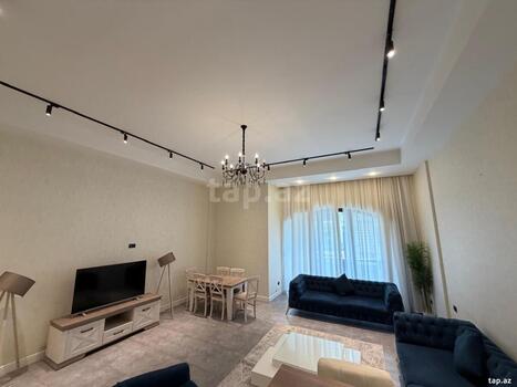 4-otaqlı yeni tikili, Üzeyir Hacıbəyli küç., 168 m²